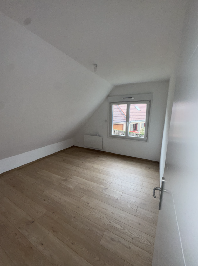 MENUISIER À SAINT-OMER